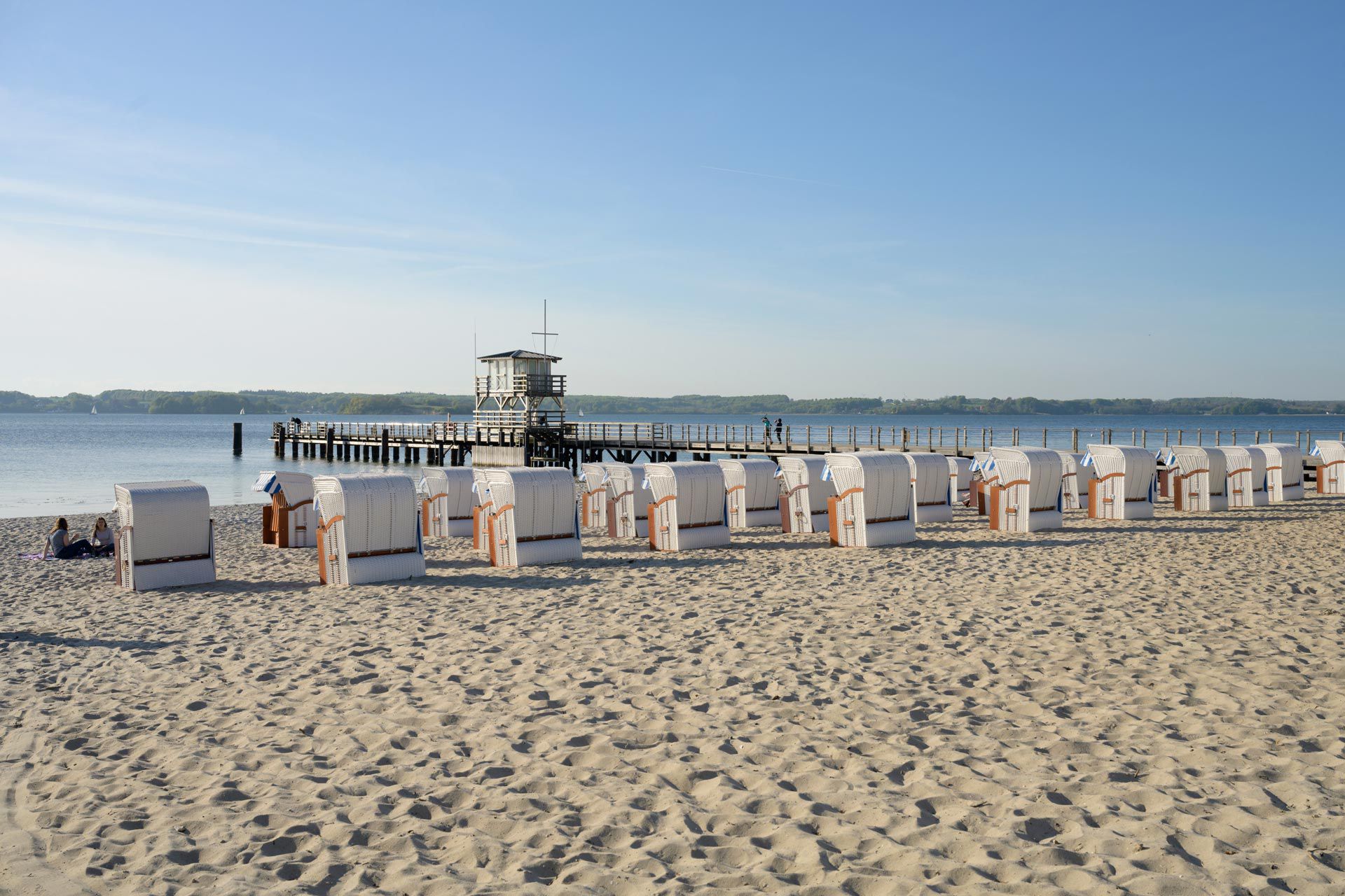 Blick auf die Seebrücke in Glücksburg